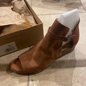 Lucky Brand LK-Reemas sandal